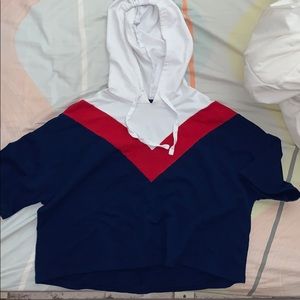 Short sleeve hoodie